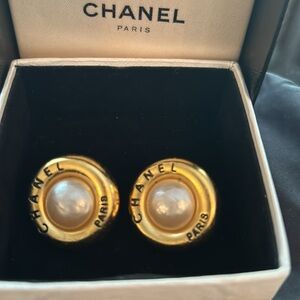 Chanel clip on pearl earrings